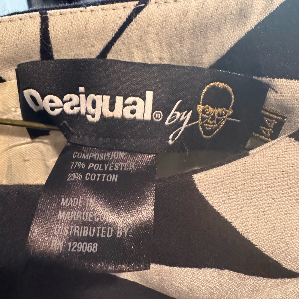 Black and White Floral Dress - Brand is Desigual - Picture 4 of 4